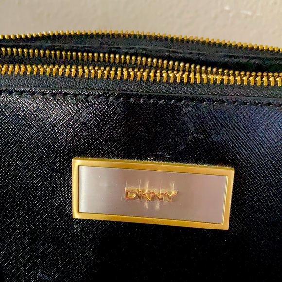 DKNY Purse - Picture 2 of 4